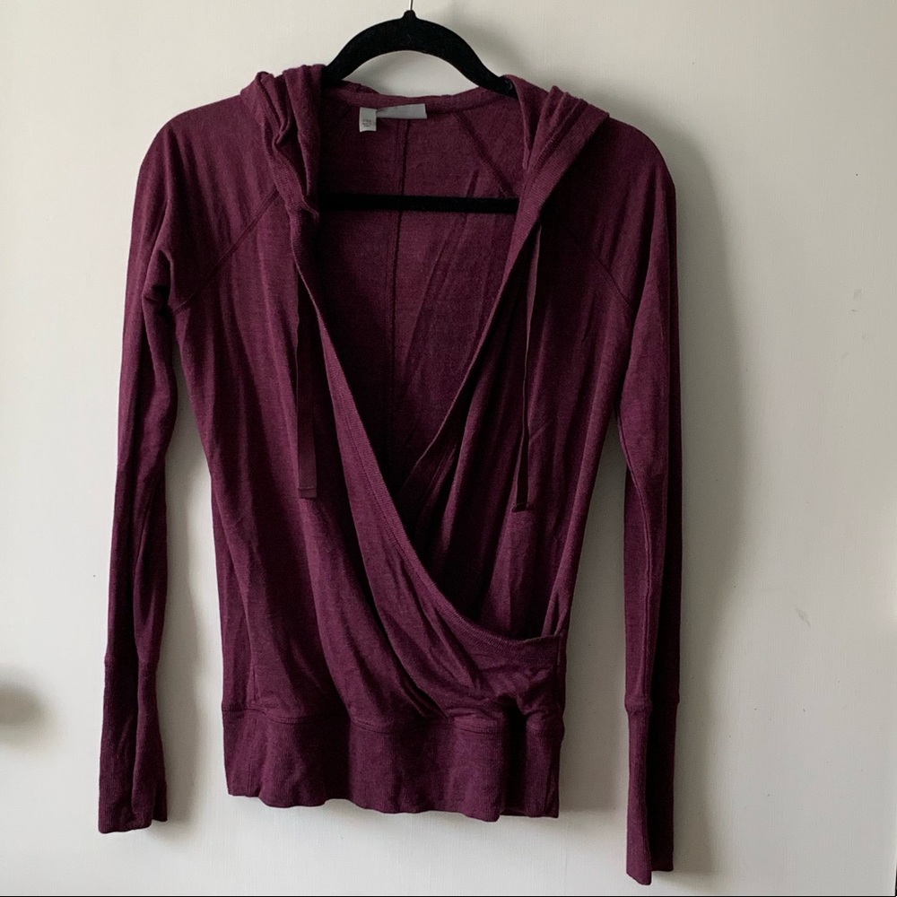 Athleta top